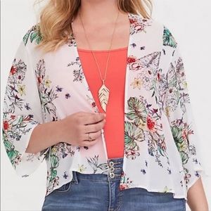 Torrid tropical print kimono size 3/4 (24/26)